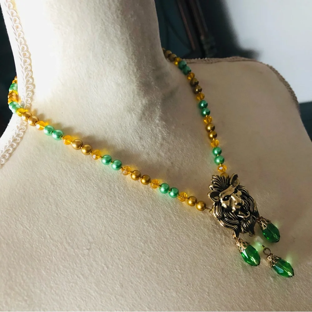 Handcrafted repurpose growling lion crystal pendant Czech glass Pearl necklace